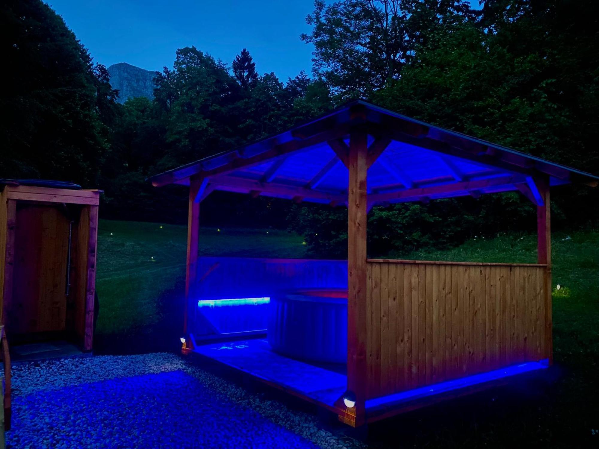 Glamping Krn Hotel Kobarid Kültér fotó